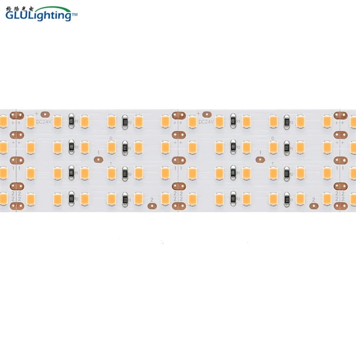La striscia 480leds 24V ad alta Istruzione Autodidattica 2835 LED quadrupla file con lo standard UL